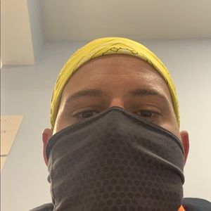 Meet your Posher, Dennis